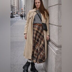 Vintage 70s Wool Plaid Full A-Line Pleated Skirt in Brown, Gray, and Tan Sz S